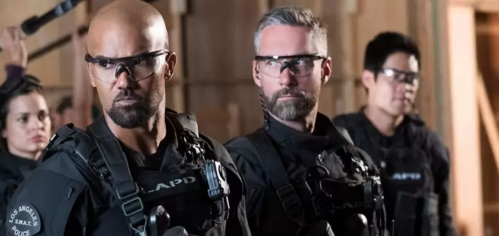 la-et-st-swat-reboot-review-20171102