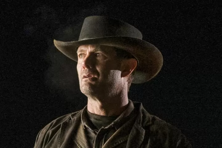 Garret Dillahunt as John - Fear the Walking Dead _ Season 4, Episode 1 - Photo Credit: Richard Foreman, Jr/AMC