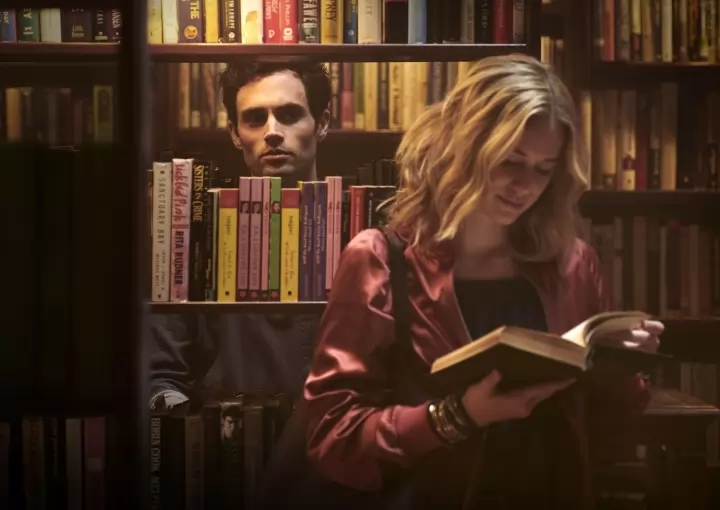 you-elizabeth-lail-penn-badgley-03