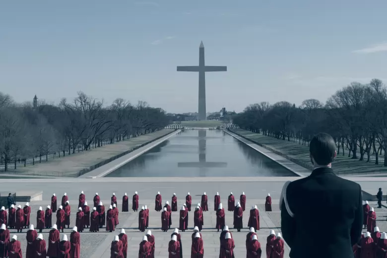 The Handmaid's Tale -- "Household" - Episode 306 -- June accompanies the Waterfords to Washington D.C., where a powerful family offers a glimpse of the future of Gilead. June makes an important connection as she attempts to protect Nichole. Fred (Joseph Fiennes), shown. (Photo by: Barbara Nitke/Hulu)