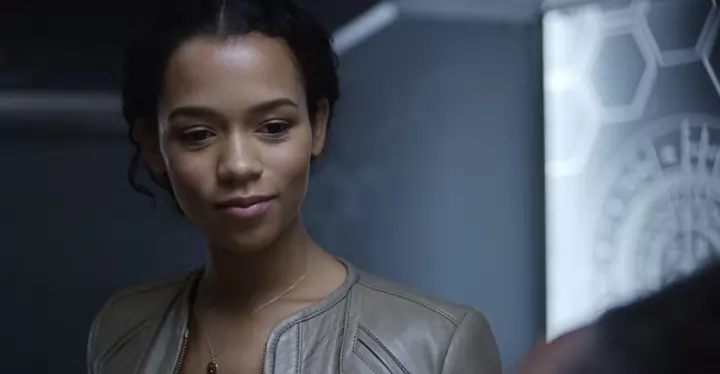 Taylor Russell, Judy Robinson en Lost In Space